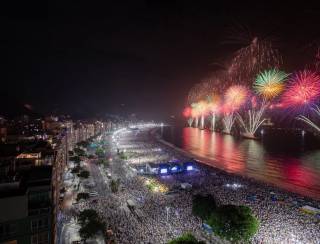 Réveillon de Copacabana terá shows de Ivete, Anitta, Caetano e Bethânia, além da estreia do Palco Gospel