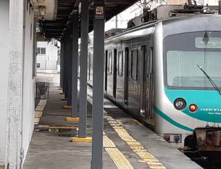 Mais de 1 km de cabos de linha de trem foram furtados no Rio 