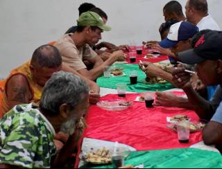 Secretaria de Assistência Social de Belford Roxo realiza Ceia de Natal no Centro Pop