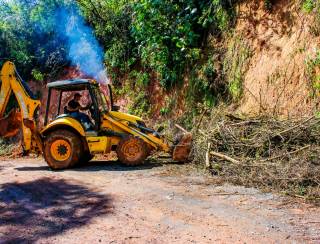 Prefeitura de Resende e DER trabalham para desobstrução na rj-151, no trecho entre Campo Alegre e Rio Preto