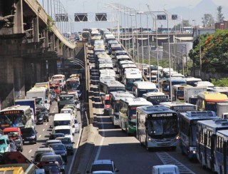 Rio tem maior tempo médio de deslocamento entre casa e trabalho no país, mostra estudo