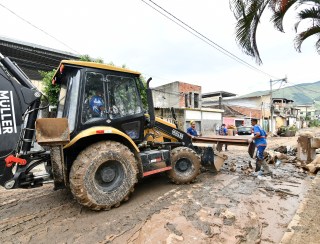 Nova Iguaçu retorna ao estágio de alerta após fortes chuvas e trabalha para recuperar a cidade