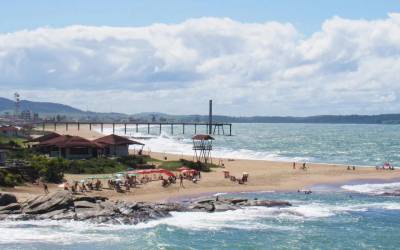 World Cleanup Day 2024 promove ações de preservação do oceano em Rio das Ostras