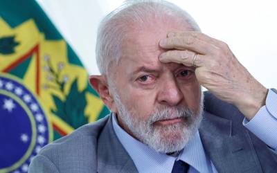 Lula sofre acidente doméstico em Brasília e cancela viagem à Rússia por recomendação médica