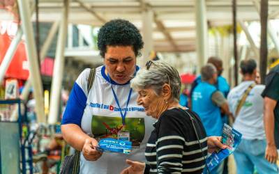 Nilópolis promove ação de combate à dengue no Calçadão da Mirandela