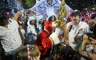 Natal da Cidadania, em Volta Redonda, é aberto com distribuição de brinquedos para as crianças