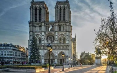 Catedral de Notre-Dame de Paris reabre ao público após 5 anos fechada por causa de um grande incêndio