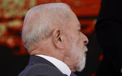 Presidente Lula passa por procedimento para evitar novo sangramento na cabeça 