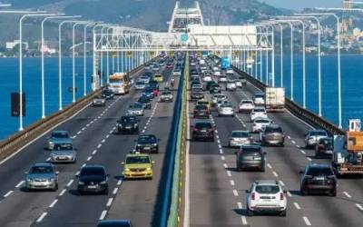 Dois milhões de veículos devem passar pela Ponte Rio-Niterói neste fim de ano