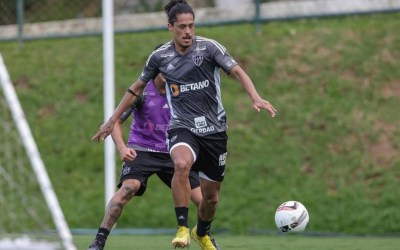 Vasco se acerta com Mauricio Lemos e zagueiro deve chegar ao Rio nesta quarta